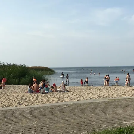 Ferien-bungalow Im Seebad Ueckermuendeot Bellin * 웨케문데